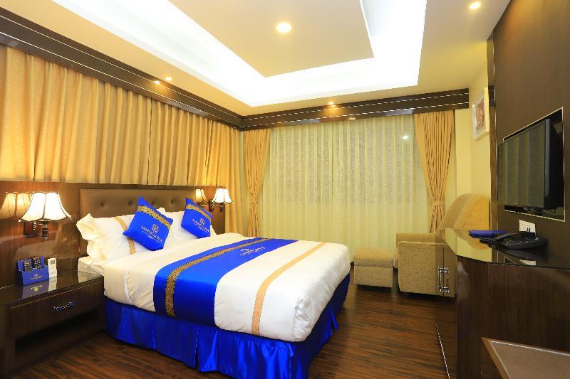 พาเล็ต - แชงกรีลา บลู โฮเต็ล Hotel Lalitpur ภายนอก รูปภาพ